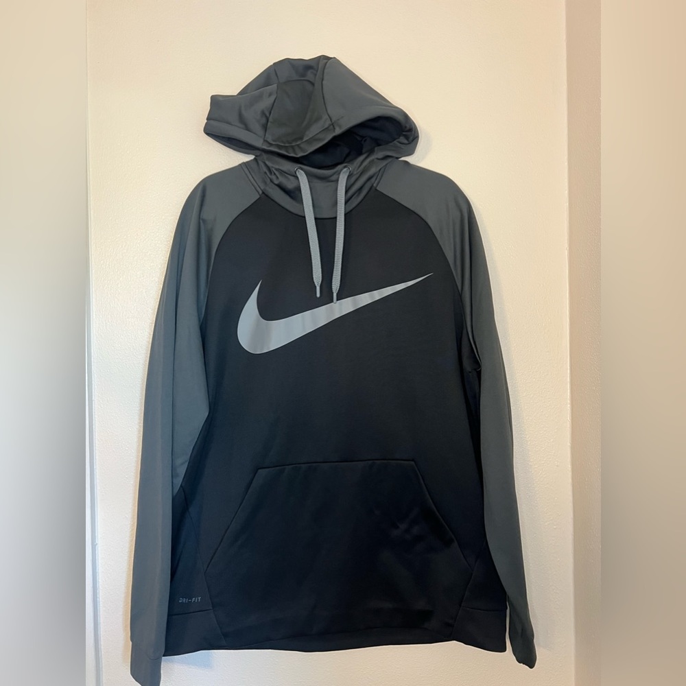 Men’s Nike Dri-FIT hoodie with tags